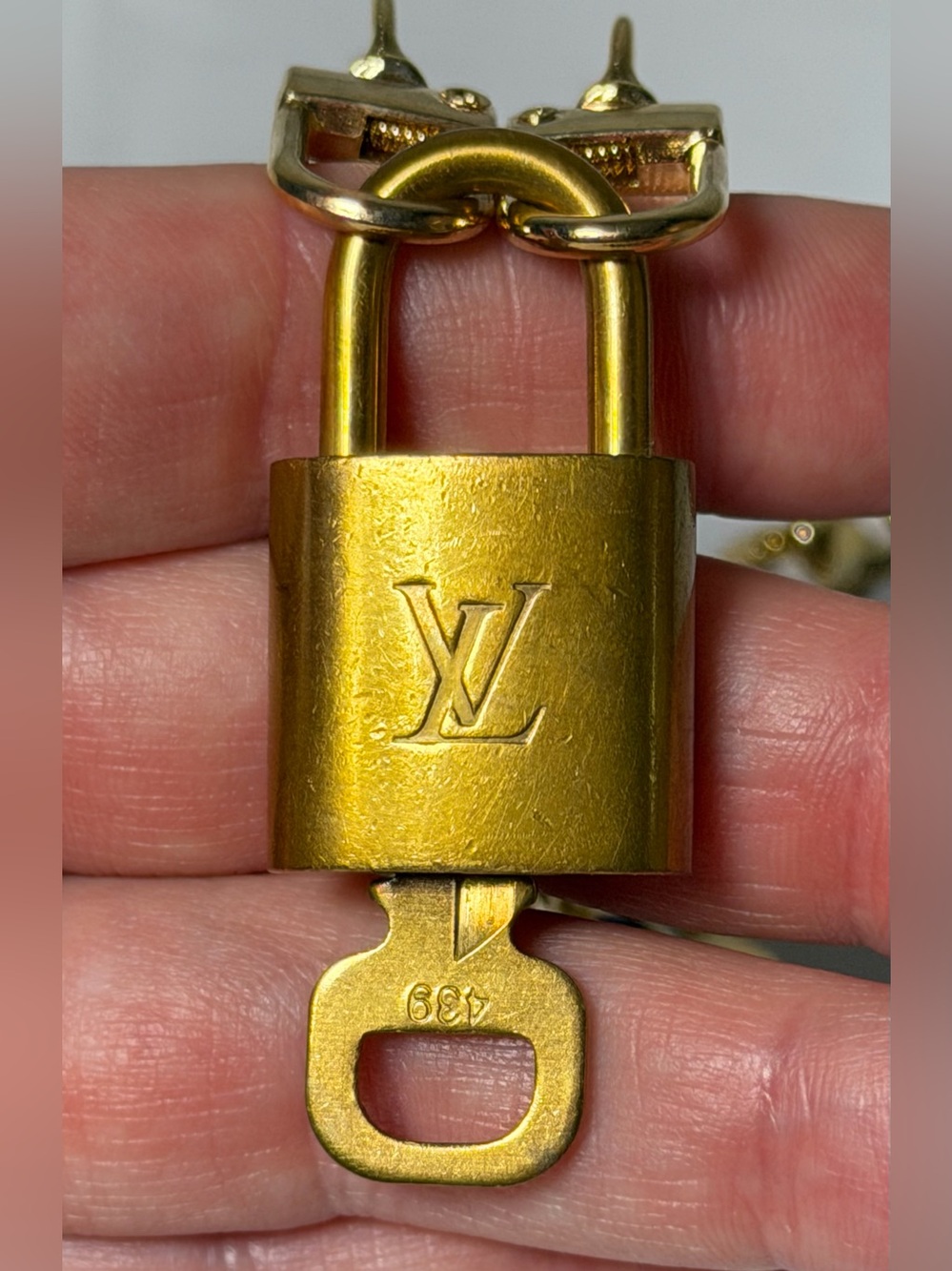 Louis Vuitton 439 lock and key